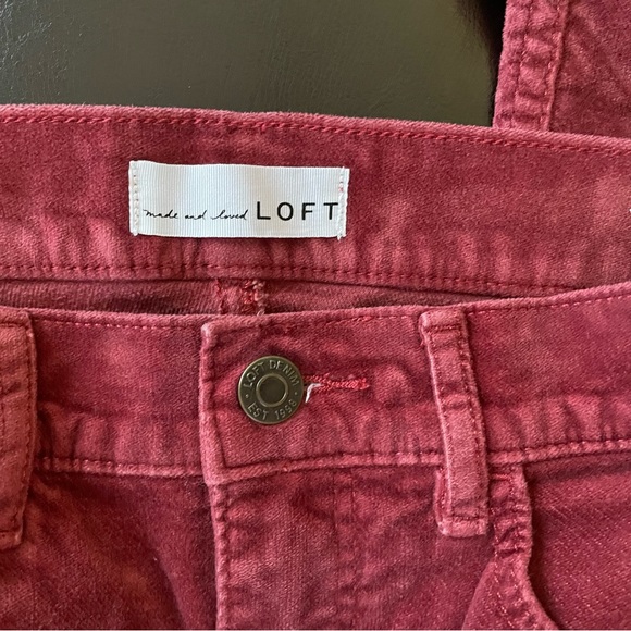 LOFT Velvet Skinny Pants in Rich Bordeaux - size 25 / 0 - Picture 5 of 6
